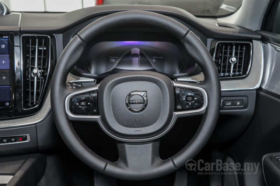 Volvo XC60 Mk2 Facelift (2021) Interior
