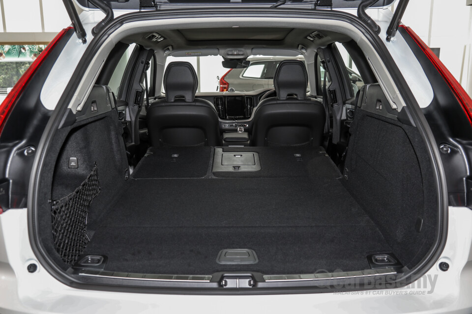 Volvo XC60 Mk2 Facelift (2021) Interior