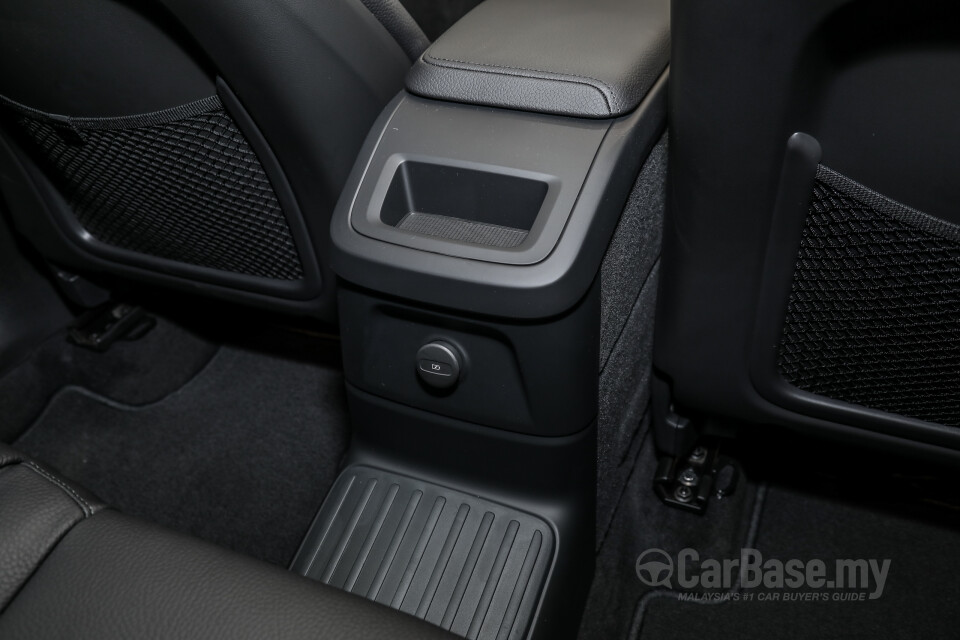 Volvo XC60 Mk2 Facelift (2021) Interior