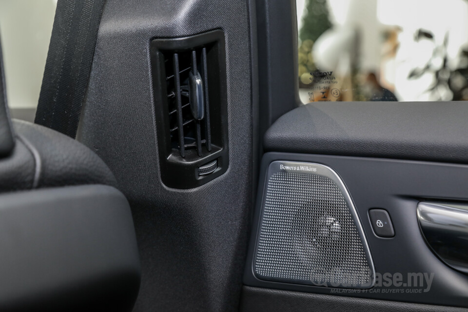 Volvo XC60 Mk2 Facelift (2021) Interior