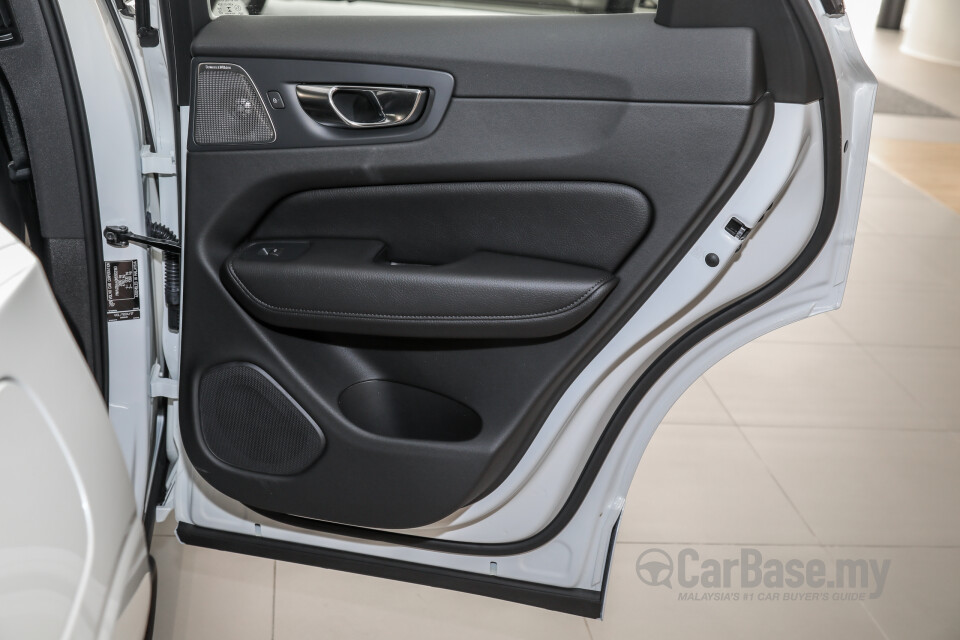 Volvo XC60 Mk2 Facelift (2021) Interior