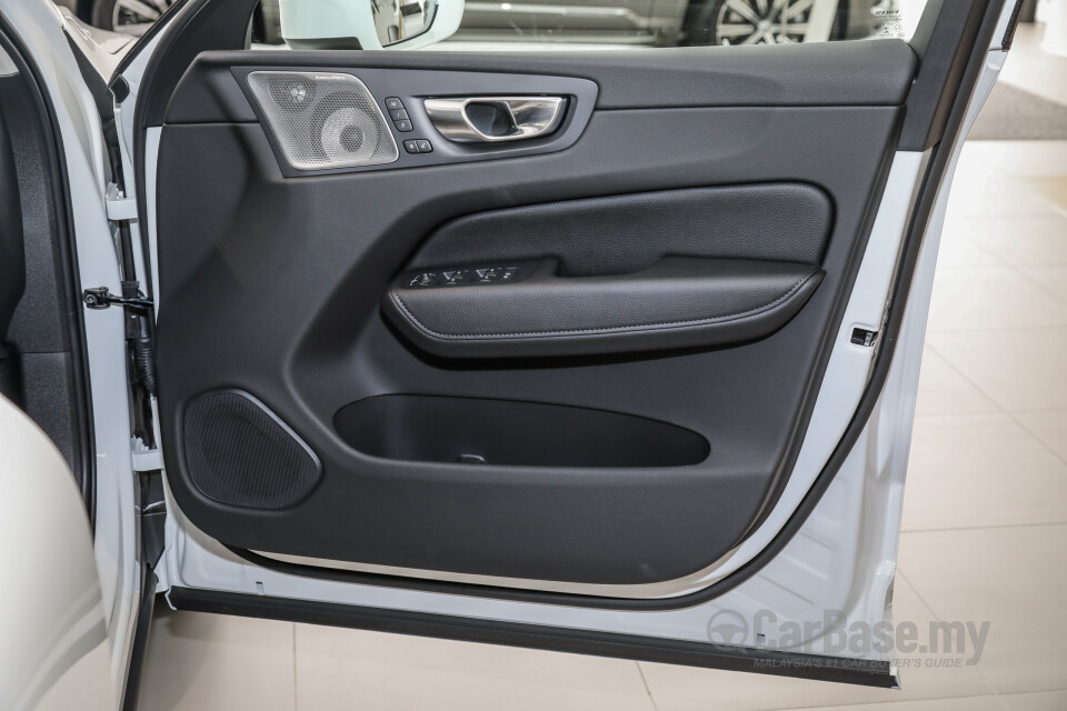 Volvo XC60 Mk2 Facelift (2021) Interior