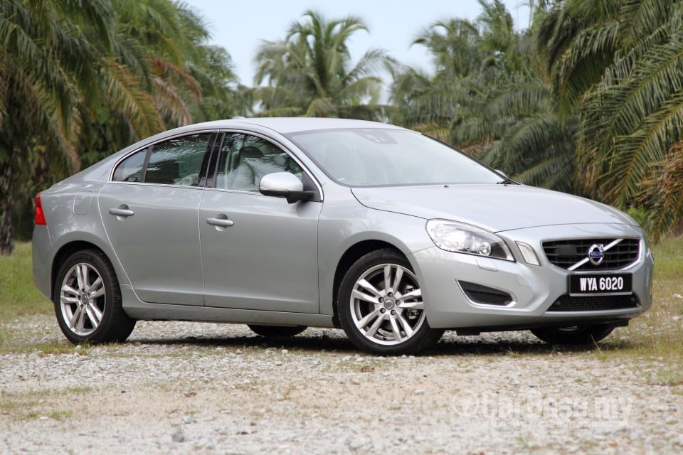Volvo S60 Mk2 (2011) Exterior