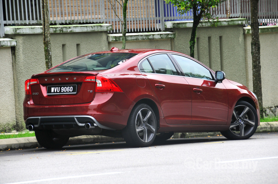 Volvo S60 Mk2 (2011) Exterior