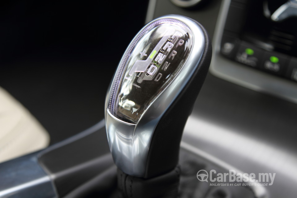 Volvo S60 Mk2 (2011) Interior