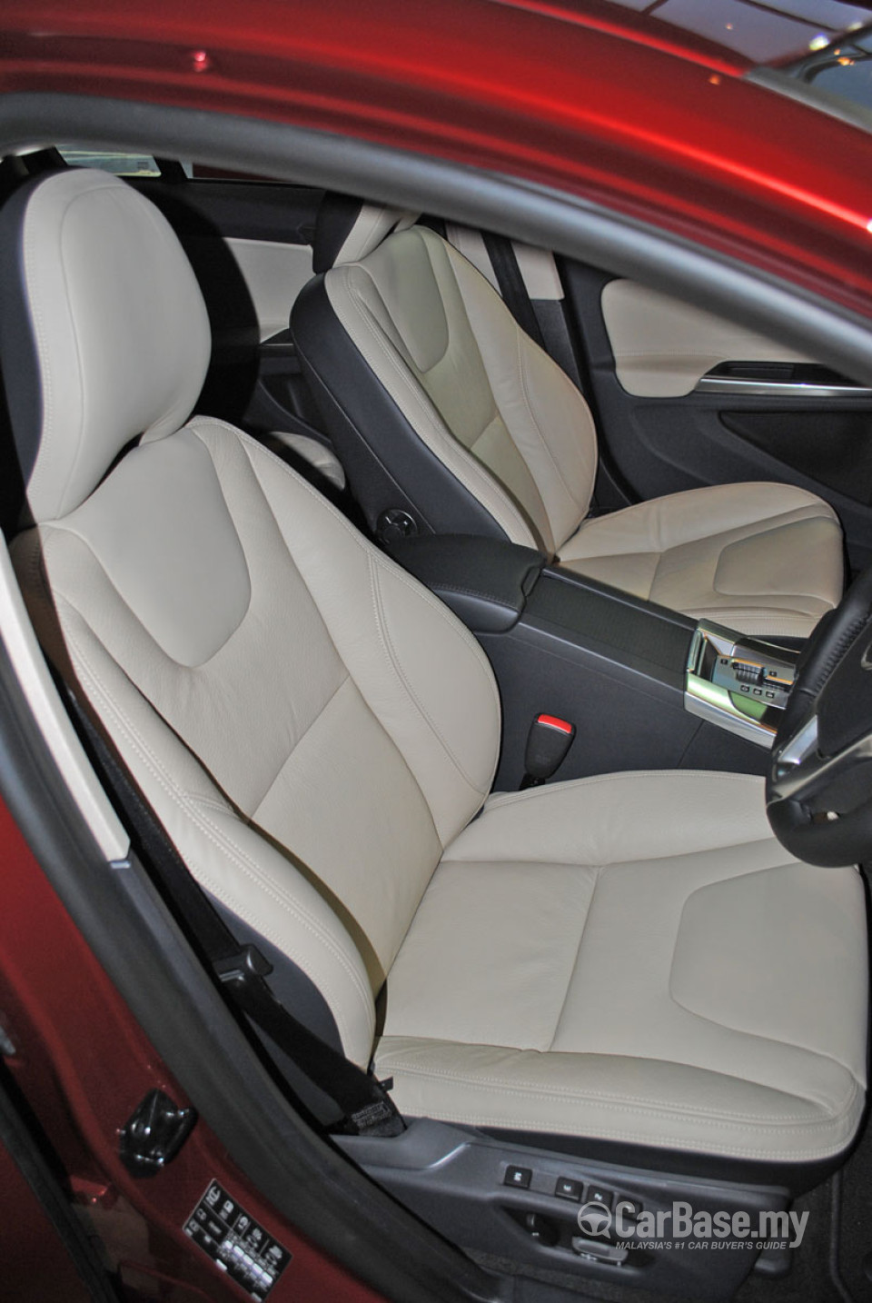 Volvo S60 Mk2 (2011) Interior