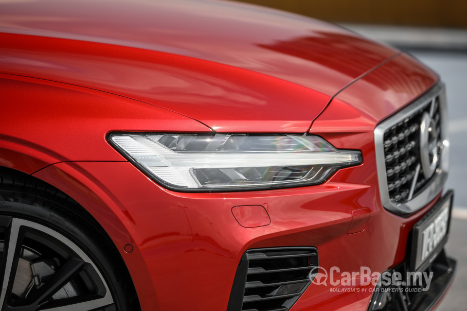 Volvo S60 Mk3 (2019) Exterior