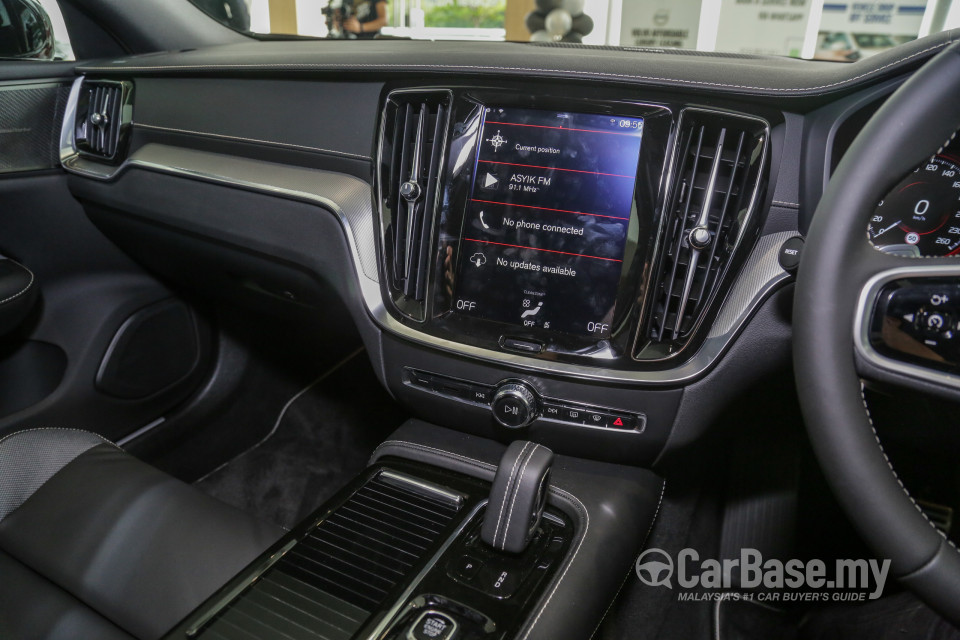 Volvo S60 Mk3 (2019) Interior