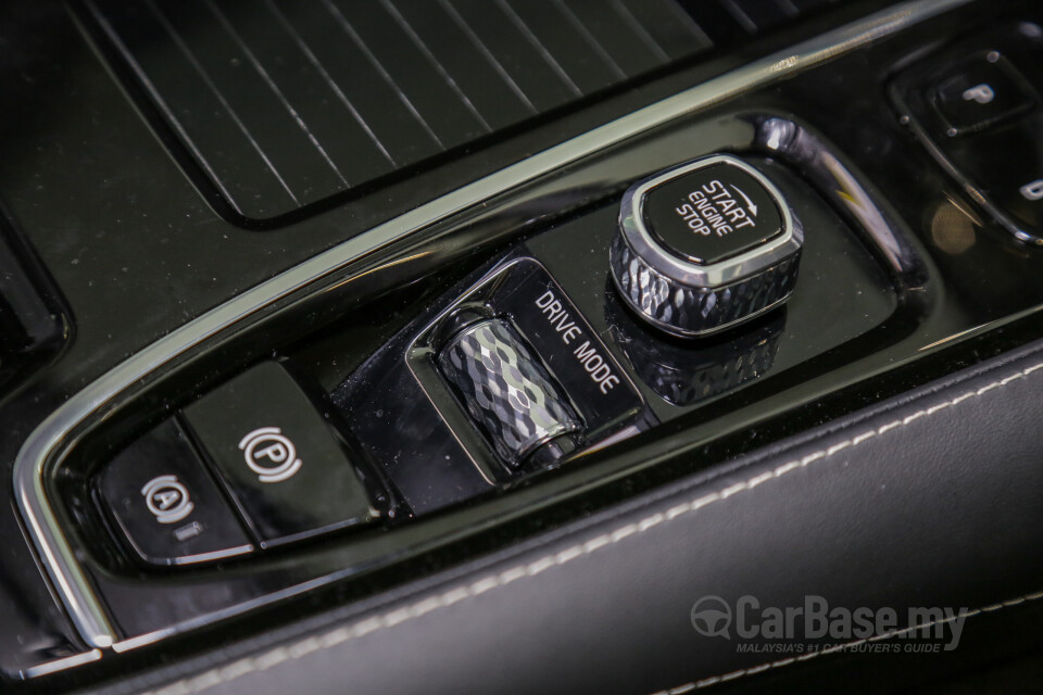 Audi Q5 FY (2019) Interior