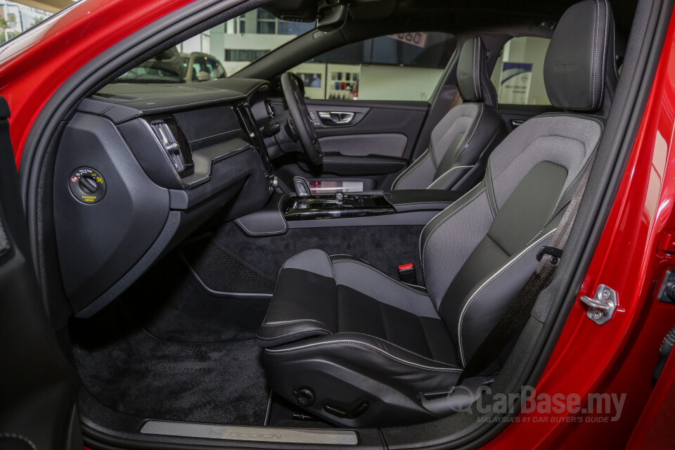 Kia Stinger CK (2018) Interior