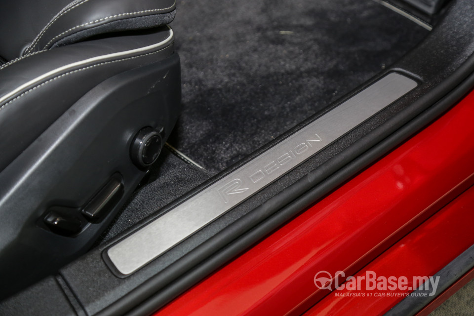 Volvo S60 Mk3 (2019) Interior
