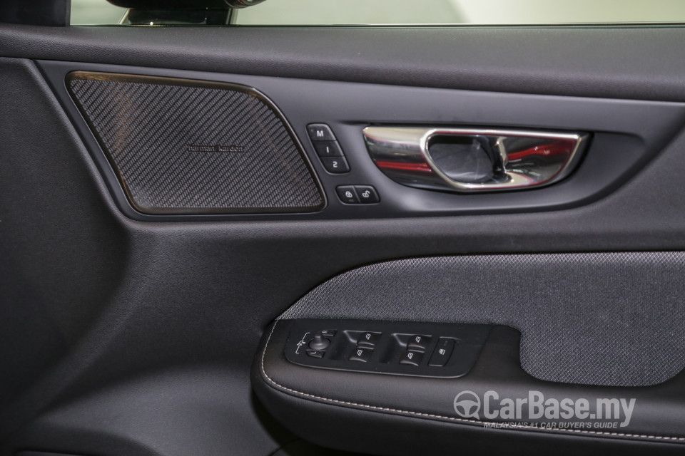Volvo S60 Mk3 (2019) Interior