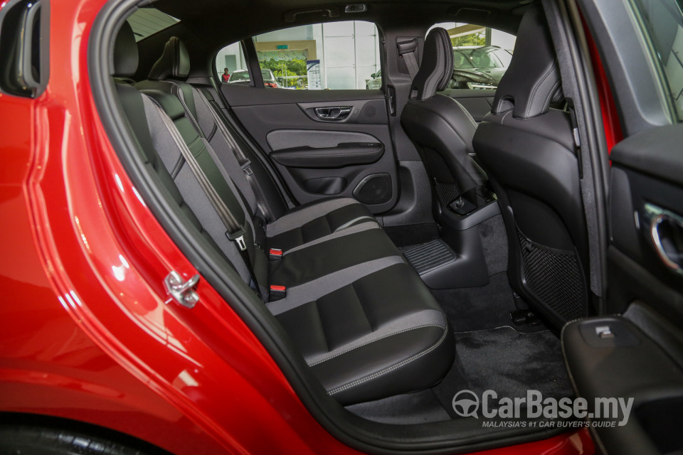Volvo S60 Mk3 (2019) Interior
