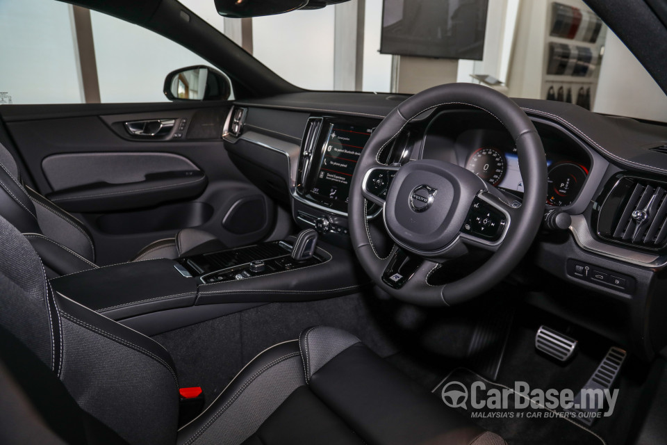 Volvo S60 Mk3 (2019) Interior