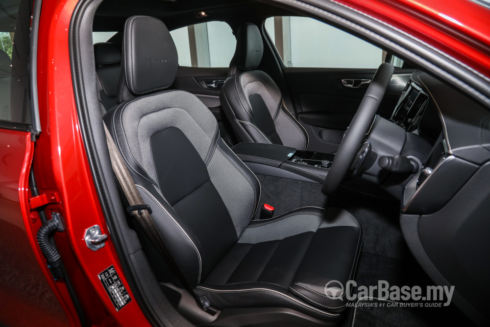 Volvo S60 Mk3 (2019) Interior