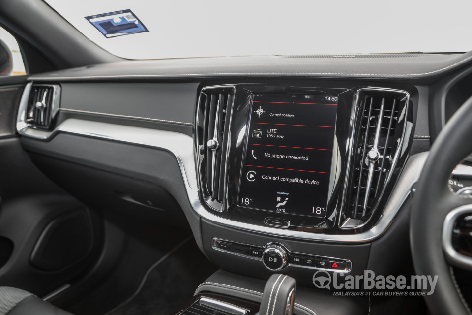 Volvo S60 Mk3 (2019) Interior