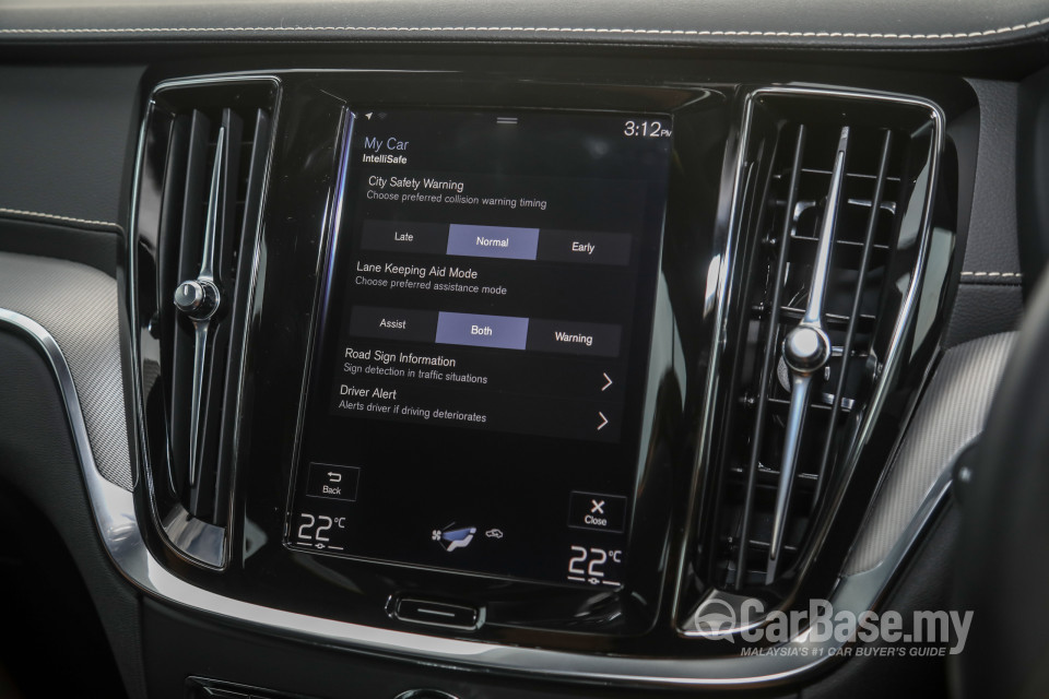 Volvo S60 Mk3 (2019) Interior