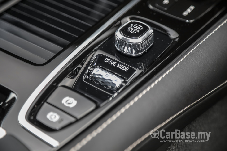Volvo S60 Mk3 (2019) Interior