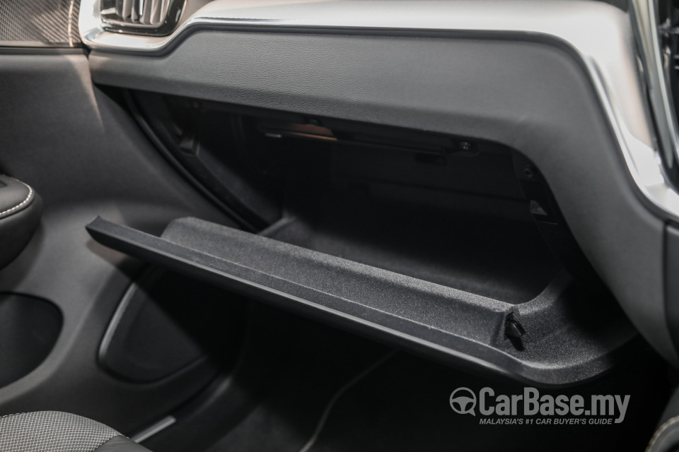 Volvo S60 Mk3 (2019) Interior