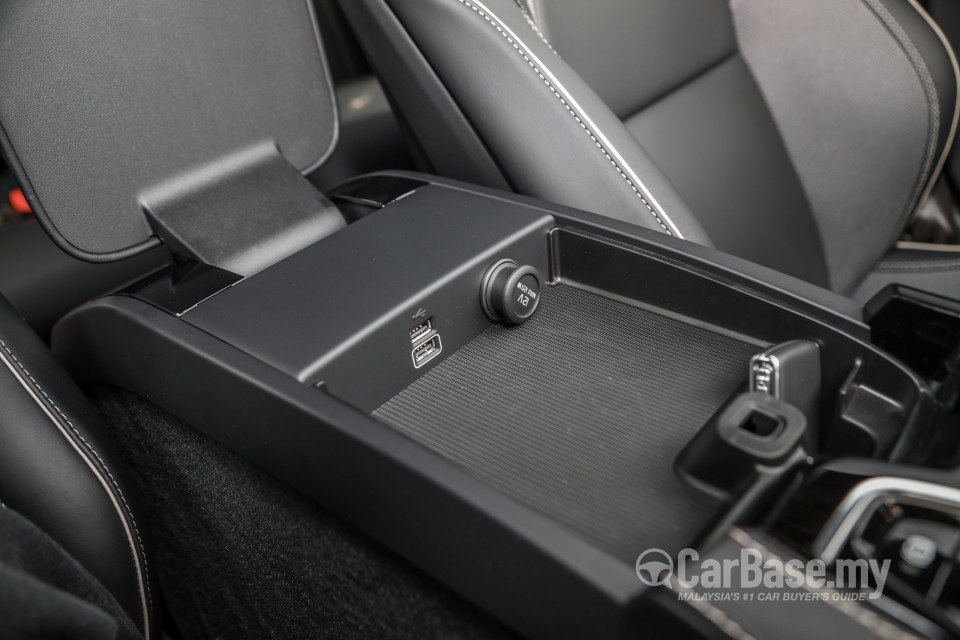 Volvo S60 Mk3 (2019) Interior