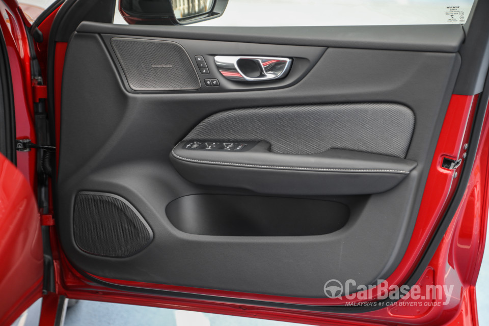 Volvo S60 Mk3 (2019) Interior