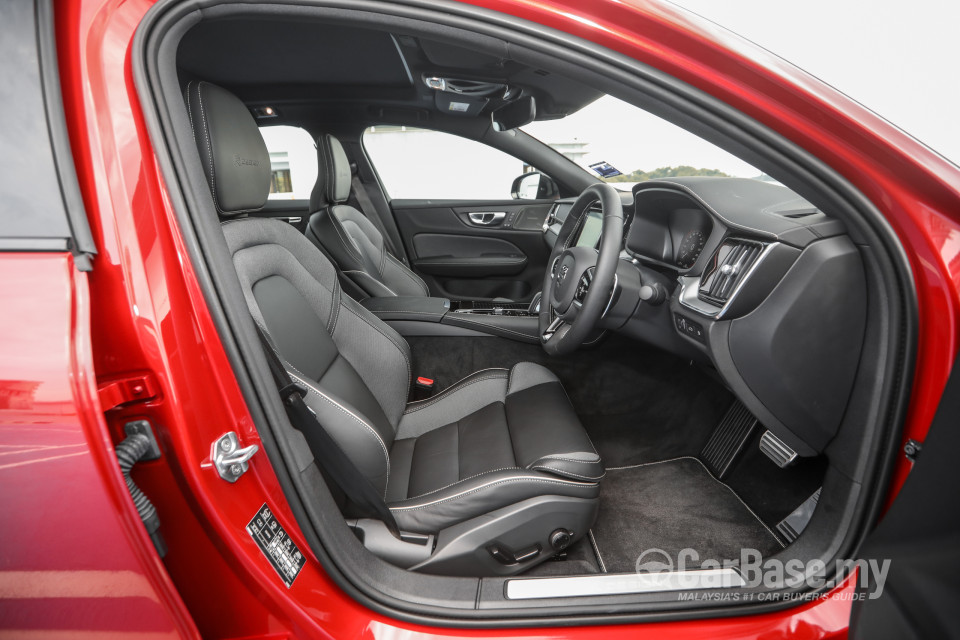 Volvo S60 Mk3 (2019) Interior