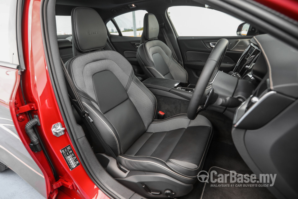 Volvo S60 Mk3 (2019) Interior