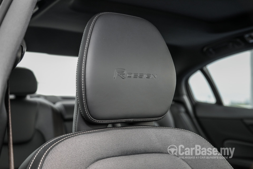 Volvo S60 Mk3 (2019) Interior