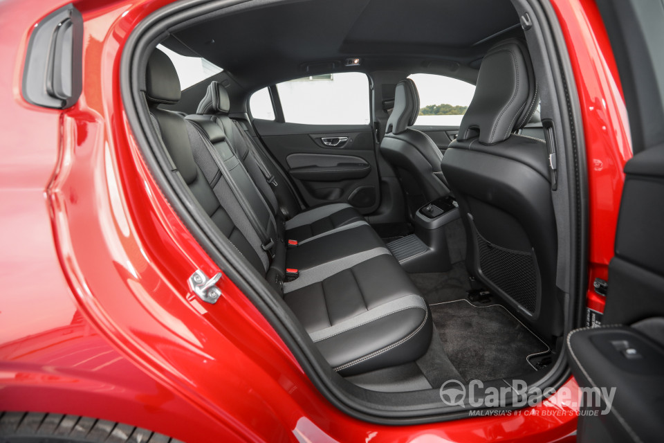 Volvo S60 Mk3 (2019) Interior