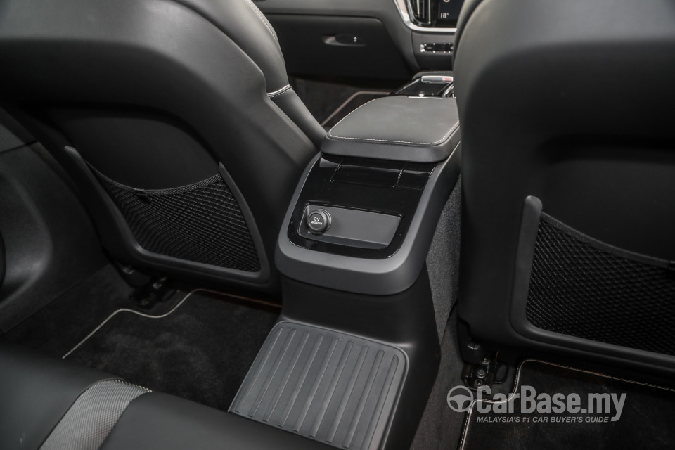 Volvo S60 Mk3 (2019) Interior