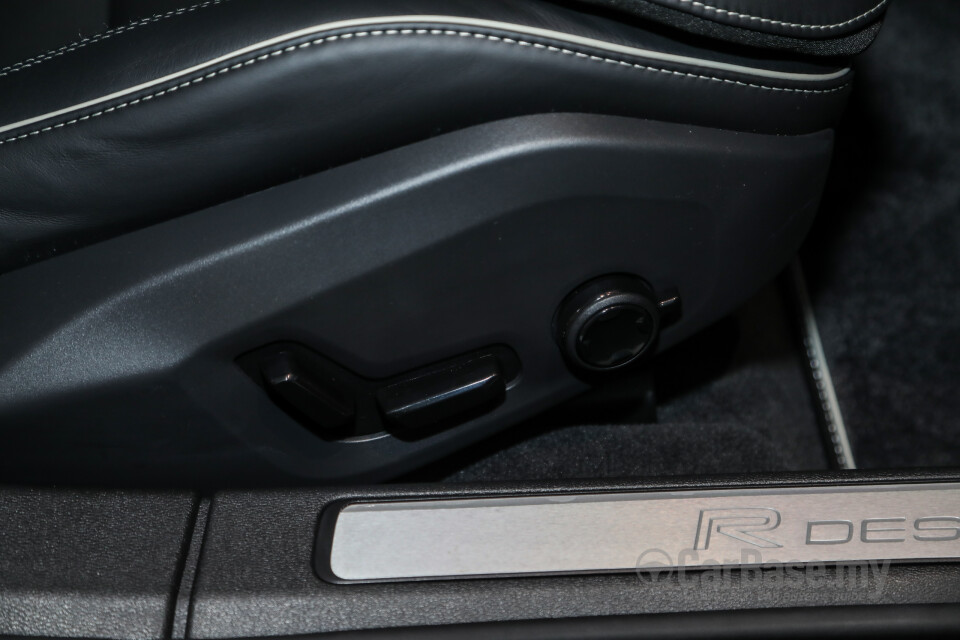 Volvo S60 Mk3 (2019) Interior