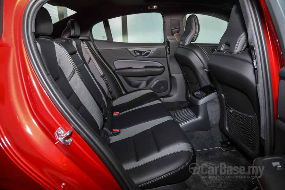 Volvo S60 Mk3 (2019) Interior