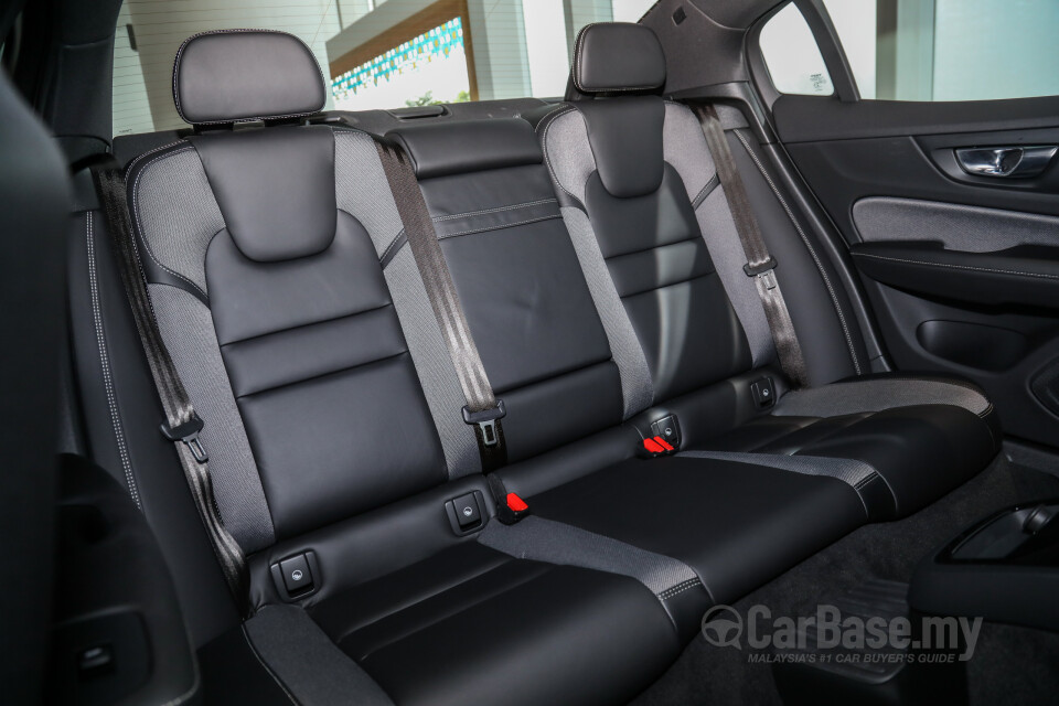 Volvo S60 Mk3 (2019) Interior
