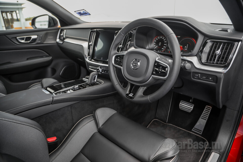 Volvo S60 Mk3 (2019) Interior