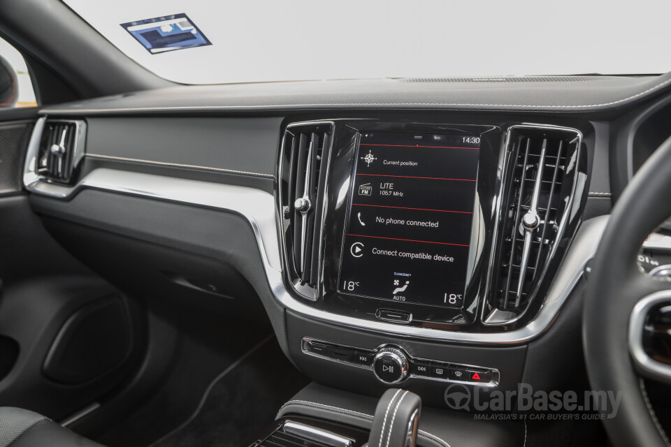 Volvo S60 Mk3 (2019) Interior