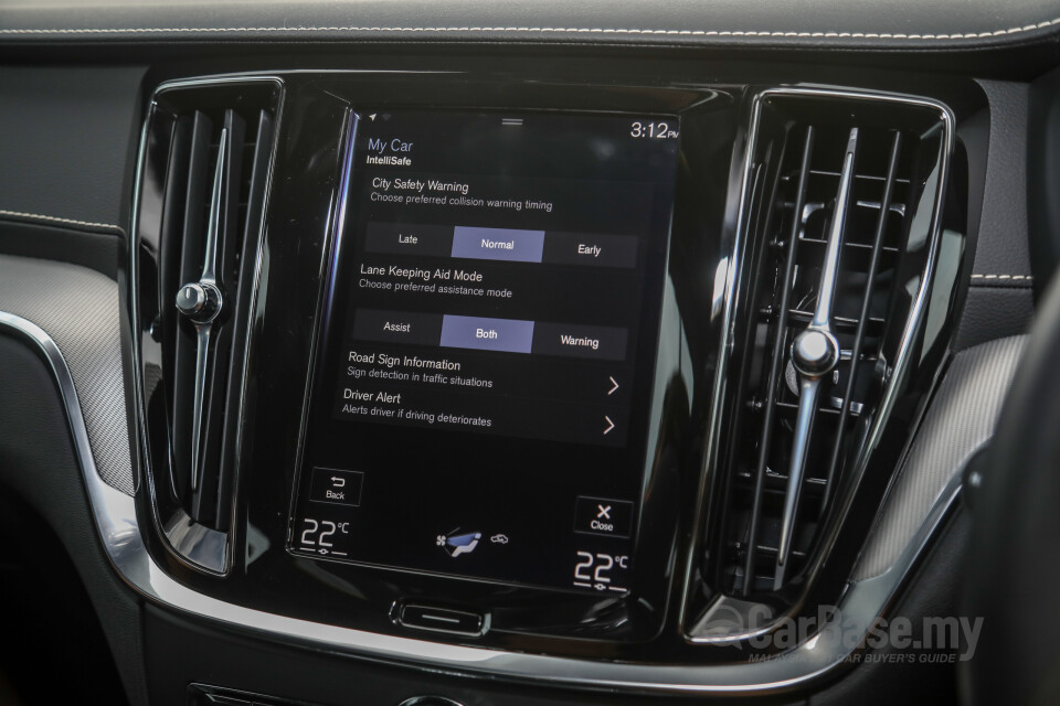 Volvo S60 Mk3 (2019) Interior