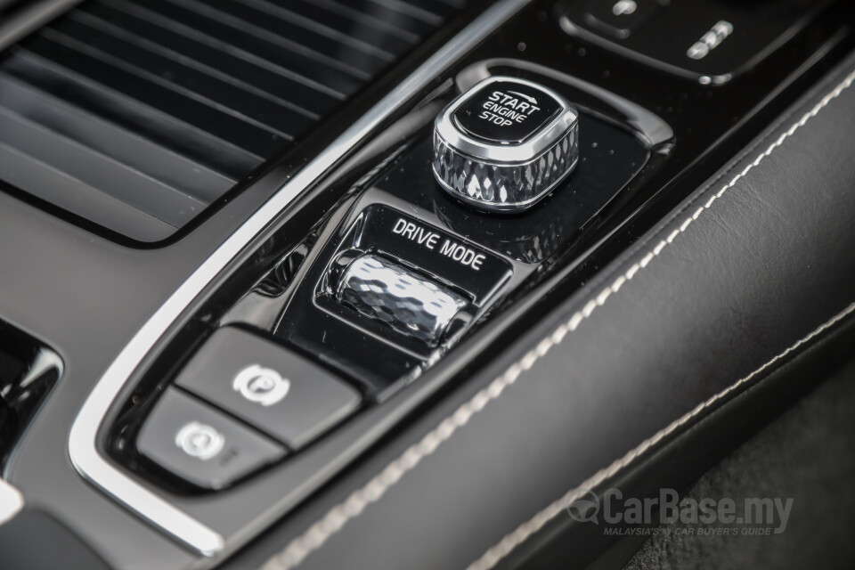 Volvo S60 Mk3 (2019) Interior