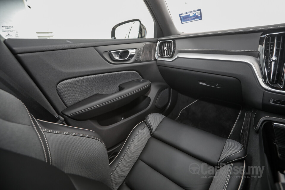 Volvo S60 Mk3 (2019) Interior