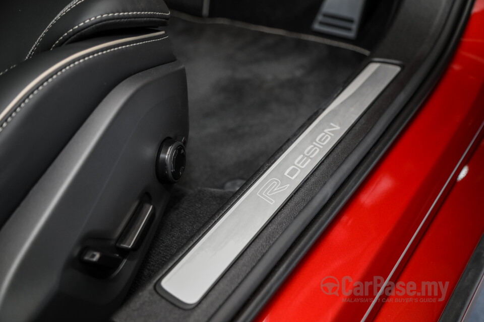 Volvo S60 Mk3 (2019) Interior