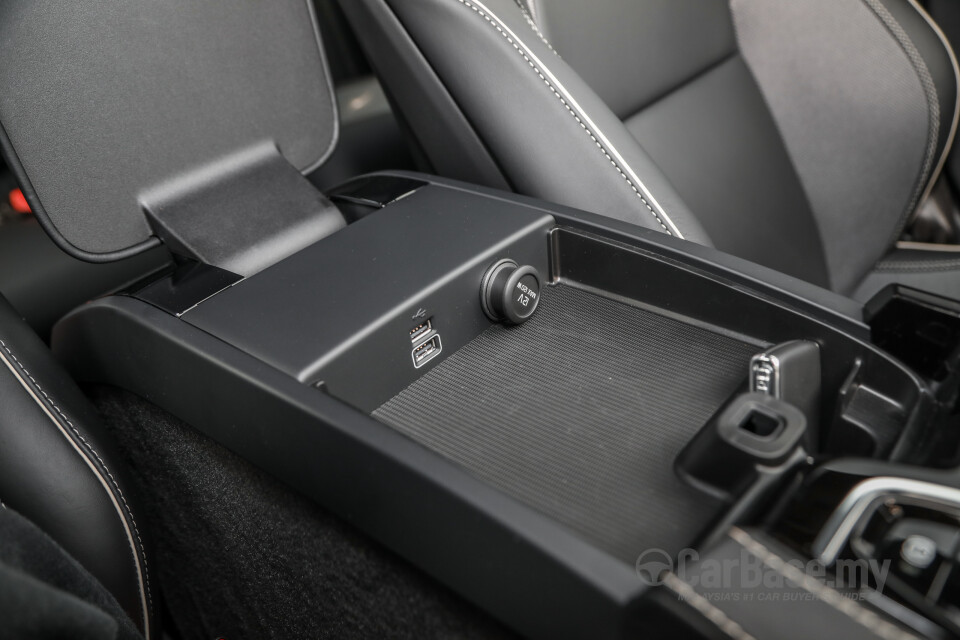 Volvo S60 Mk3 (2019) Interior