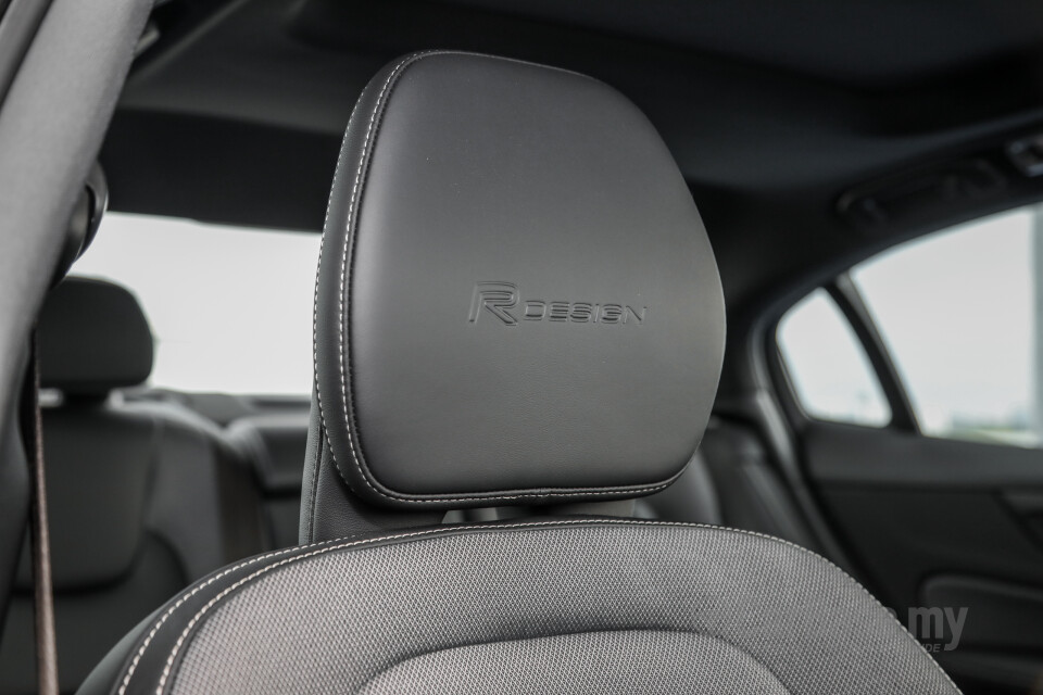 Volvo S60 Mk3 (2019) Interior