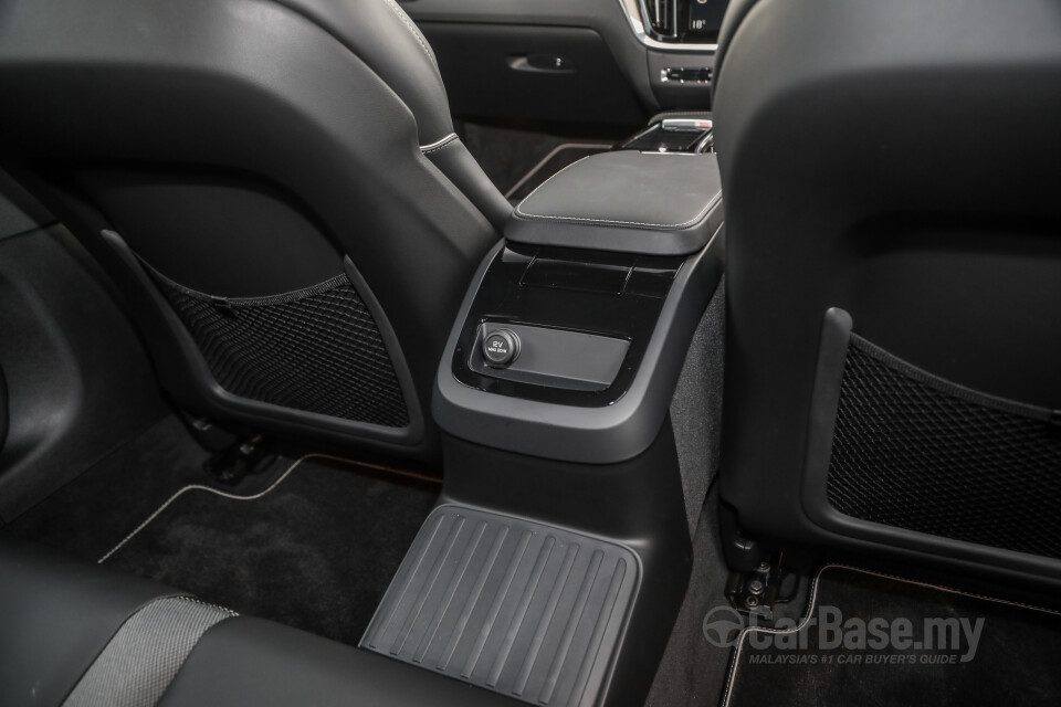 Volvo S60 Mk3 (2019) Interior