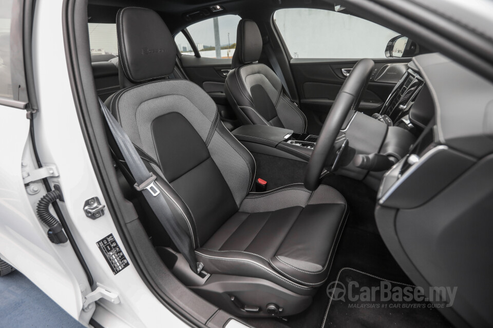 Volvo S60 Mk3 (2019) Interior