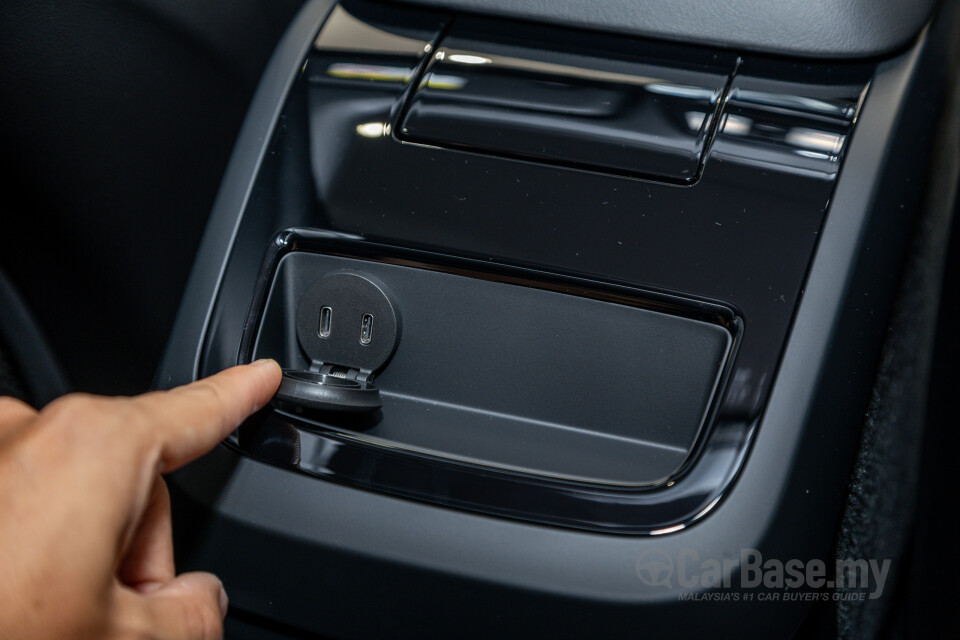 Volvo S60 Mk3 (2019) Interior