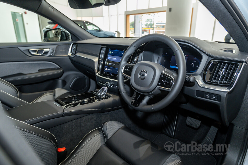 Volvo S60 Mk3 (2019) Interior