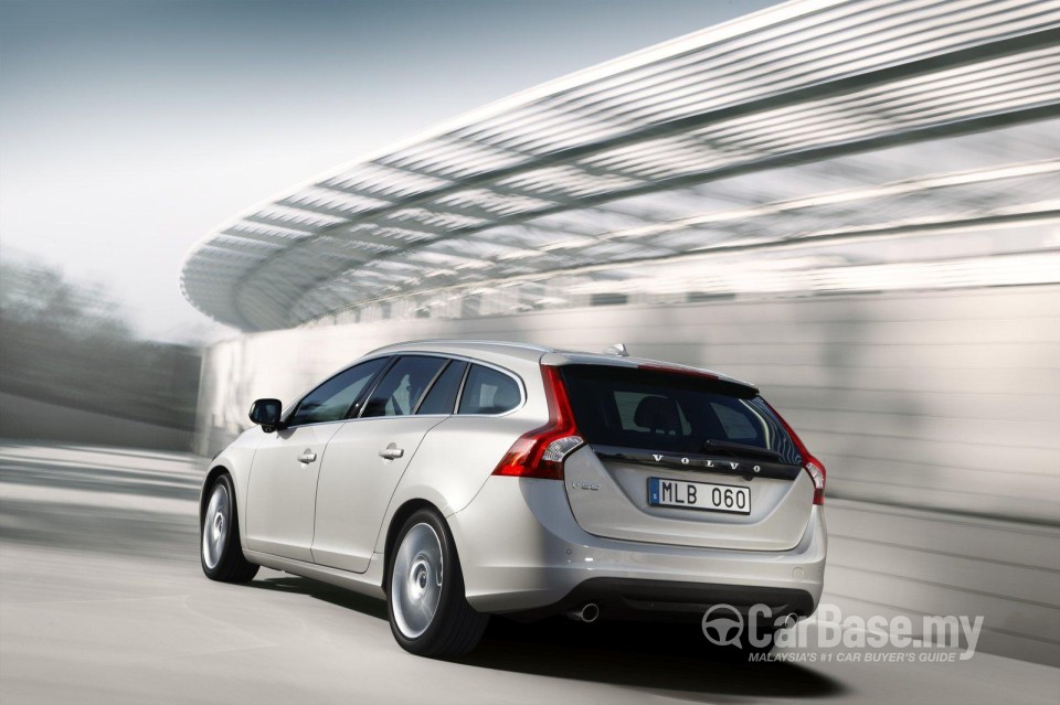 Volvo V60 Mk1 (2012) Exterior