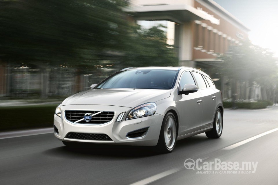 Volvo V60 Mk1 (2012) Exterior