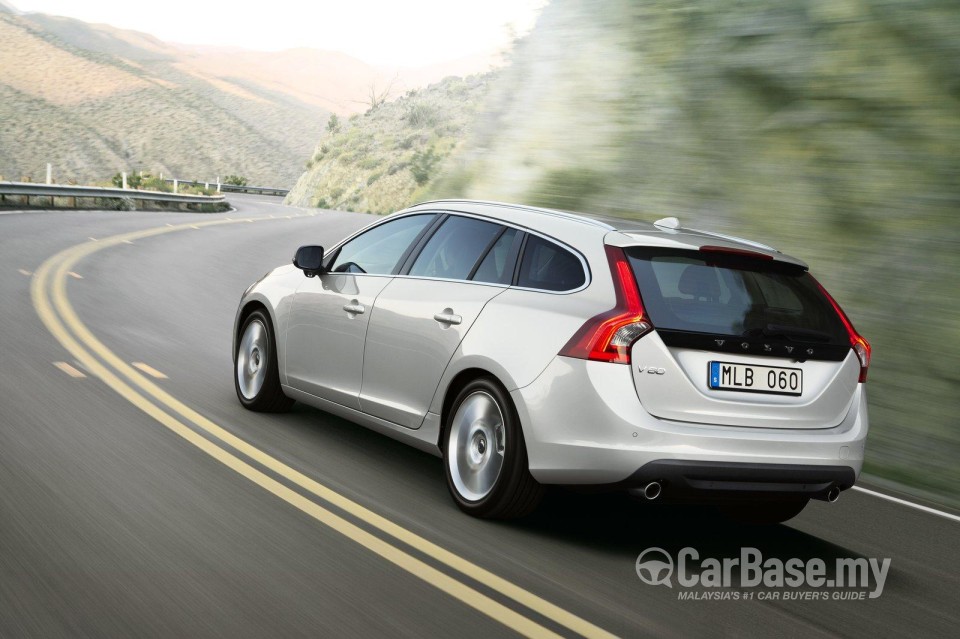 Volvo V60 Mk1 (2012) Exterior