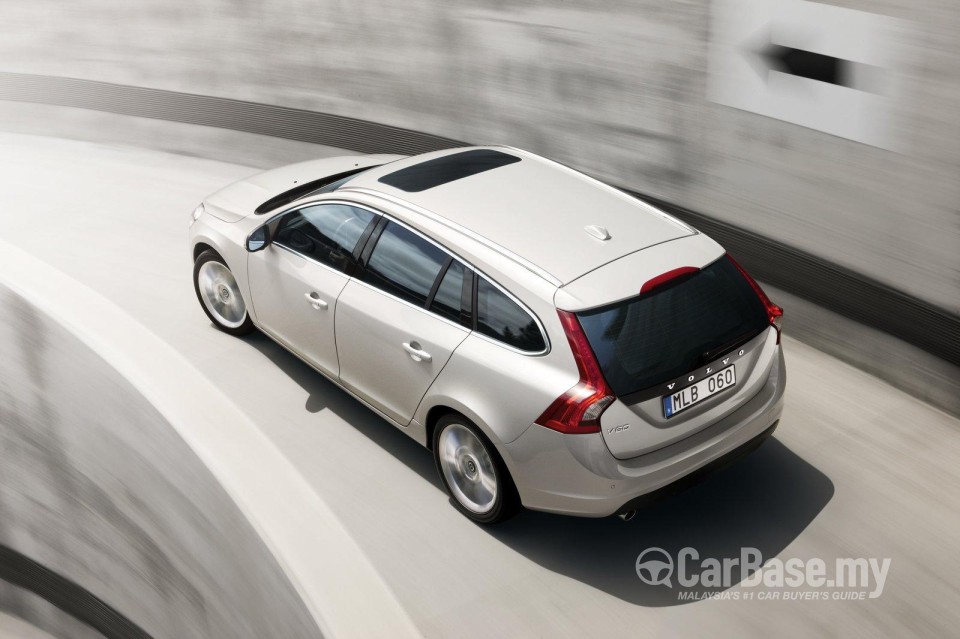 Volvo V60 Mk1 (2012) Exterior