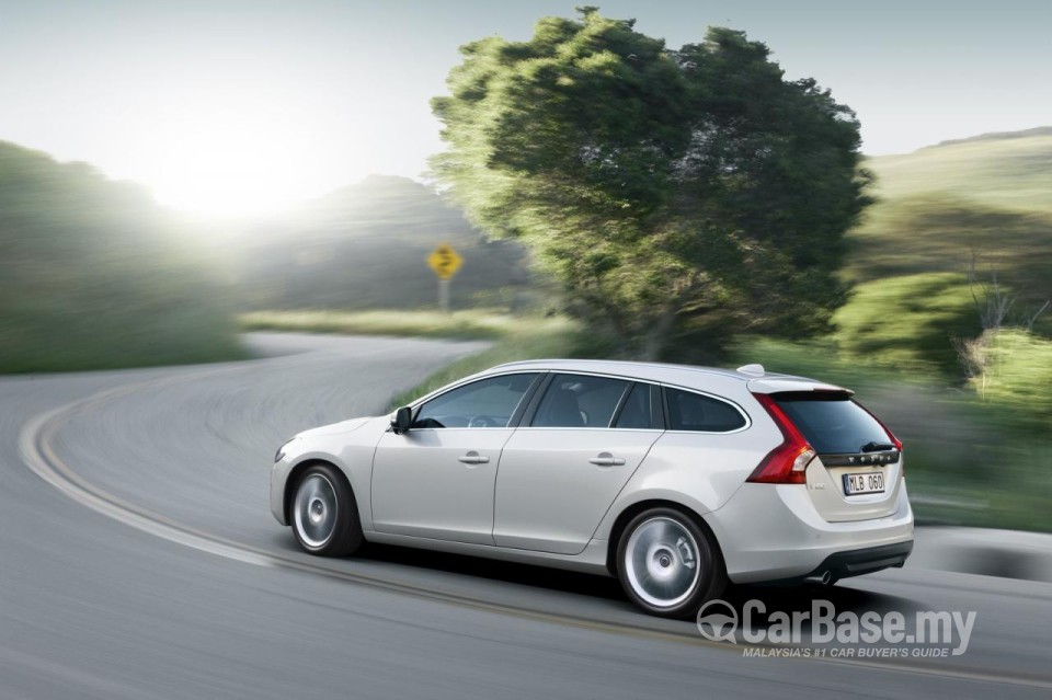 Volvo V60 Mk1 (2012) Exterior